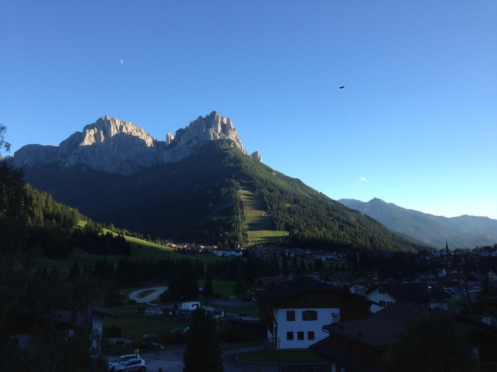 Hotel El Paster Pozza di Fassa Esterno foto