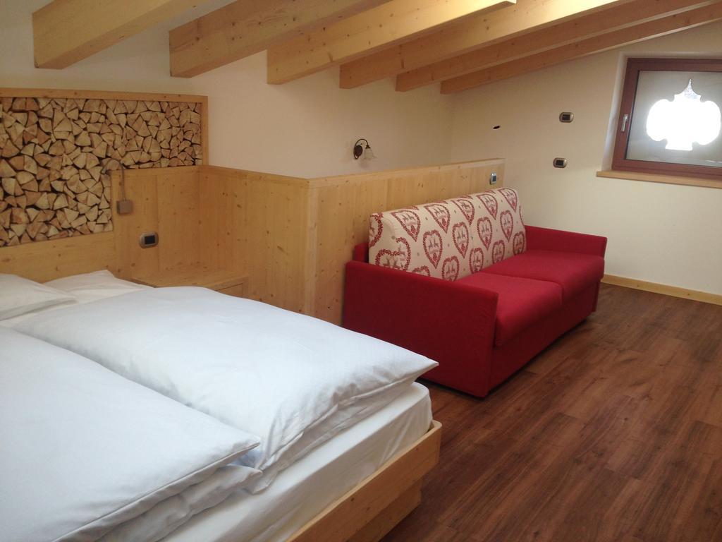 Hotel El Paster Pozza di Fassa Esterno foto