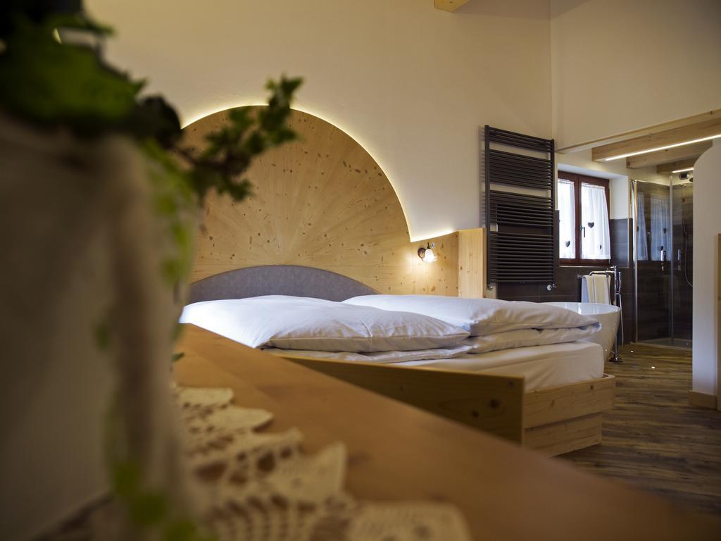 Hotel El Paster Pozza di Fassa Esterno foto