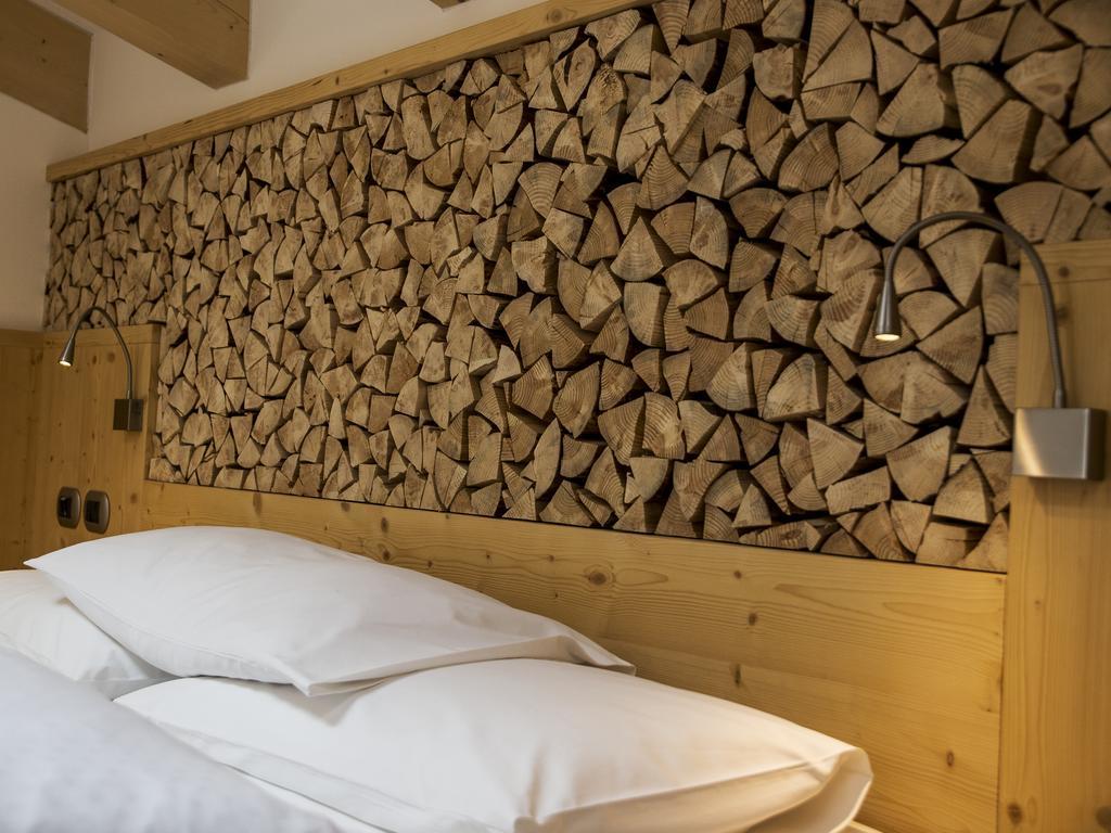 Hotel El Paster Pozza di Fassa Esterno foto