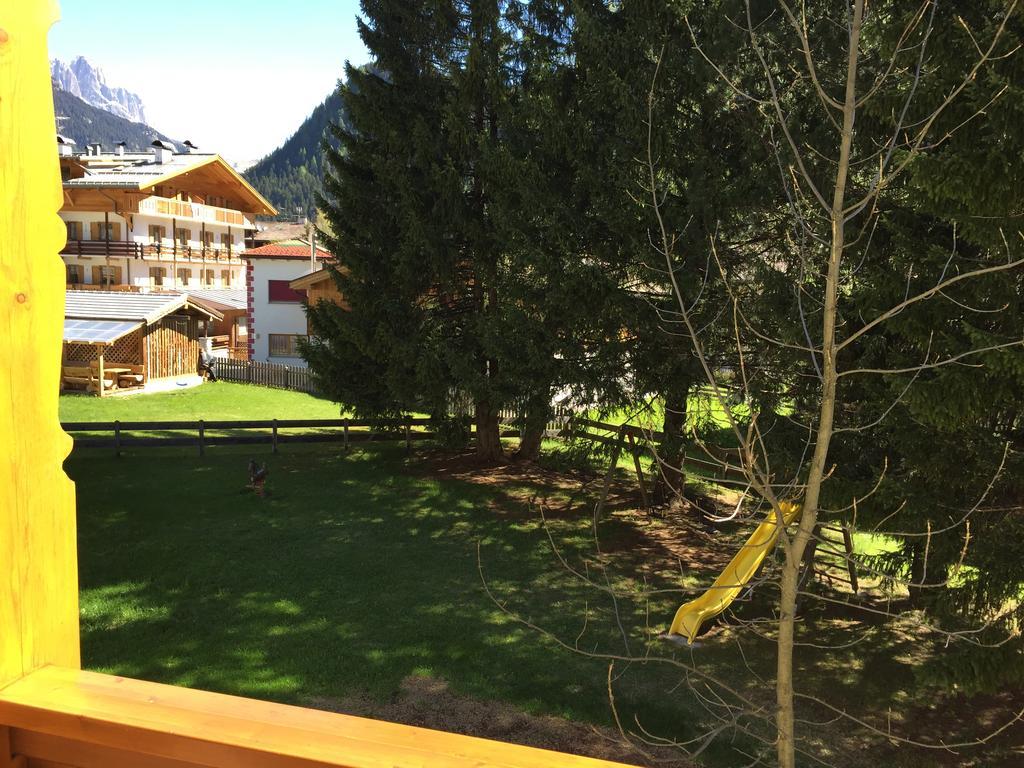 Hotel El Paster Pozza di Fassa Esterno foto
